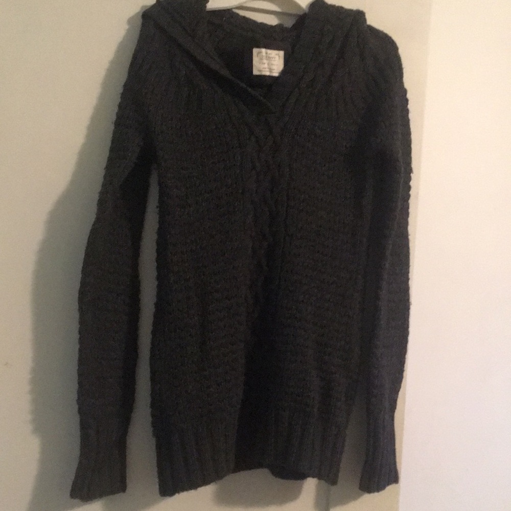 grey sweater